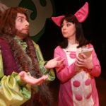 Dan Chevalier as Alexander T. Wolf & Ashley Laverty as Magill in THE TRUE STORY OF THE THREE LITTLE PIGS